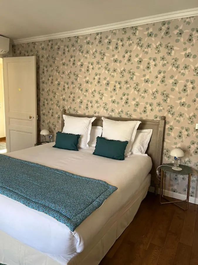 Maison Douce Arles 4*,  France