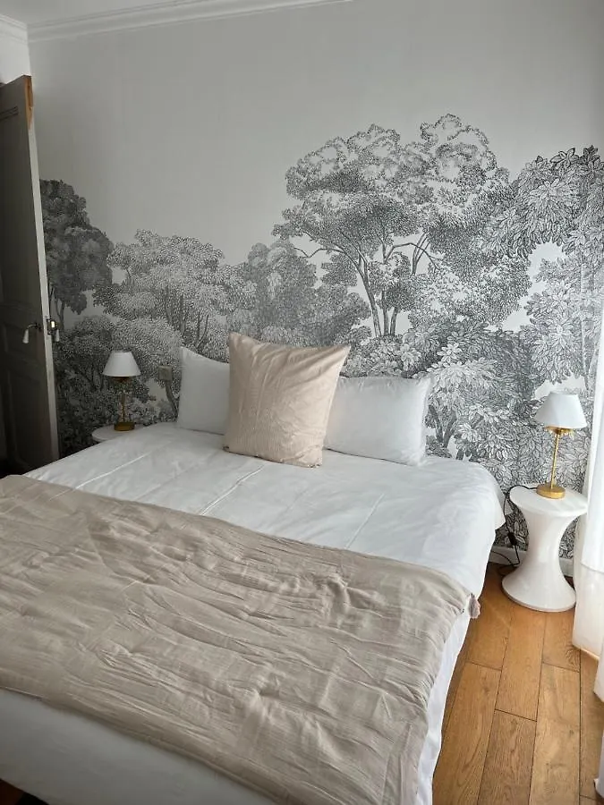 Maison Douce Arles 4*,