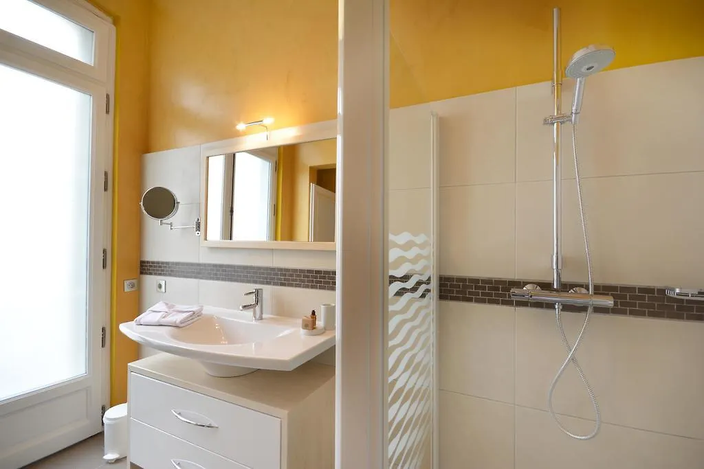 Maison Douce Arles Bed & Breakfast